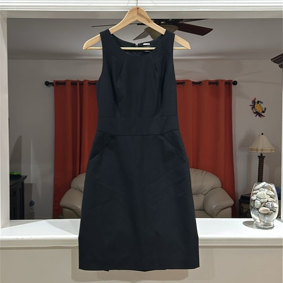 J. Crew Women’s Wool Black Crepe Sheath Dress With Pockets Size 0 - Picture 1 of 4